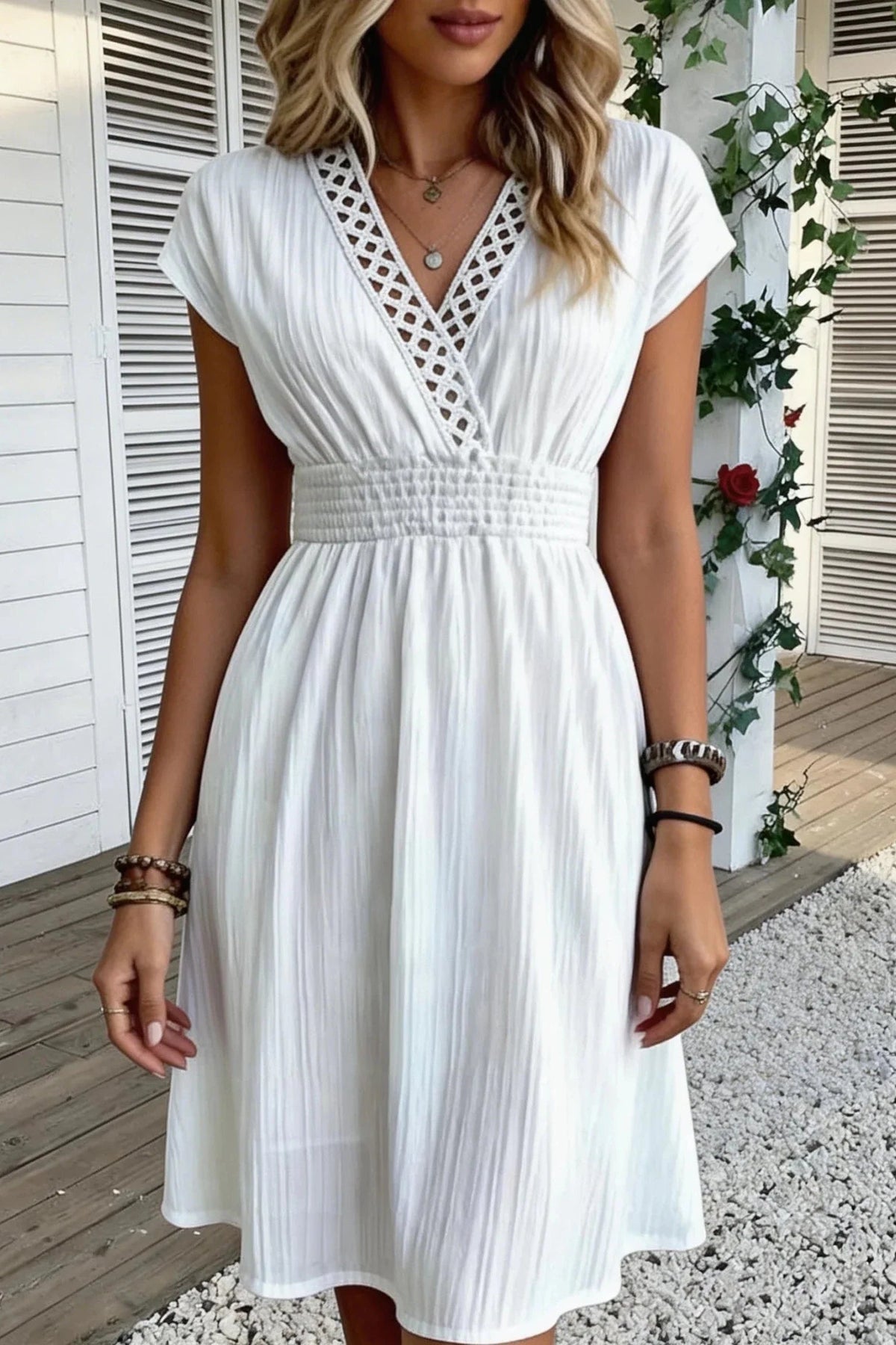 SOKYND Daniela French Lace V-Neck Fitted Dress DressesSOKYND-609175-DEF-S-01271S