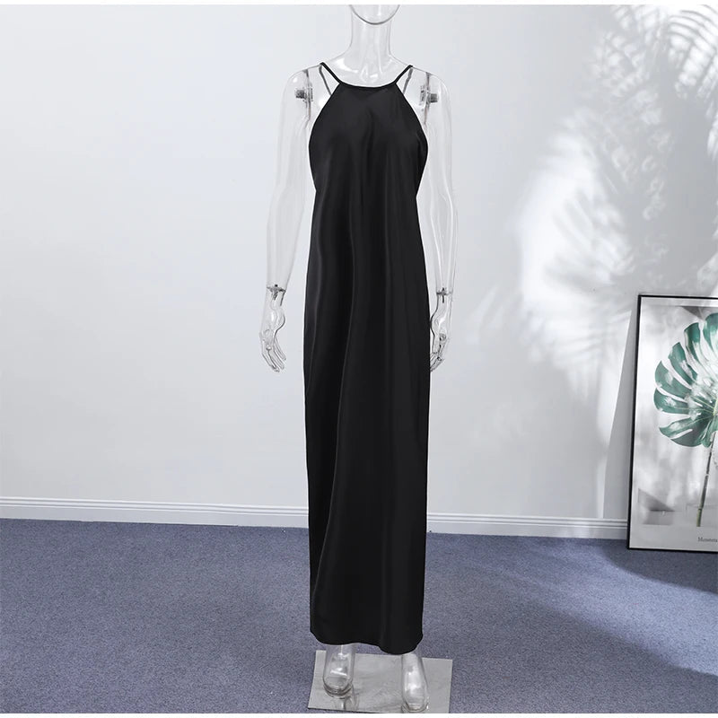Indira Satin Neckholder Maxikleid