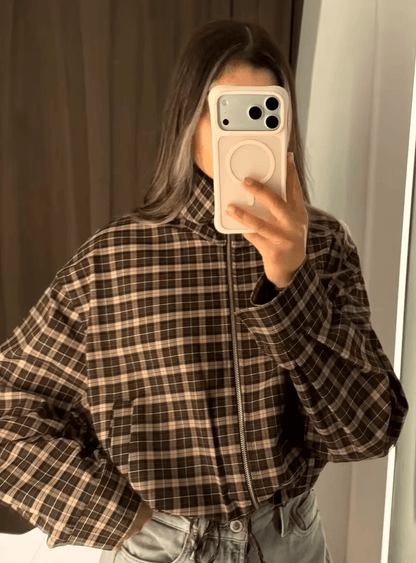 Eva Hochkragen Karierte Reißverschlussjacke
