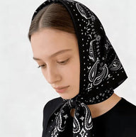 Adaure Paisley Strick-Bandana-Schal
