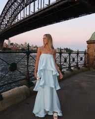 Erica Stufiges Rüschensatin-Maxikleid