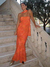 Esther Trägerloses Mesh-Maxi-Kleid