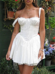 Korsettkleid in Haselnuss