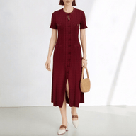 Ines Französisches Strickkleid mit V-Ausschnitt und Schlitz