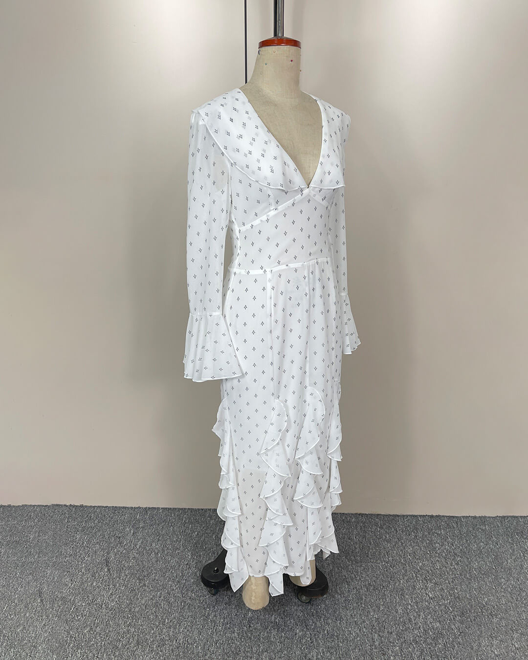 Gloria ausgestelltes Ärmelvolant Maxikleid