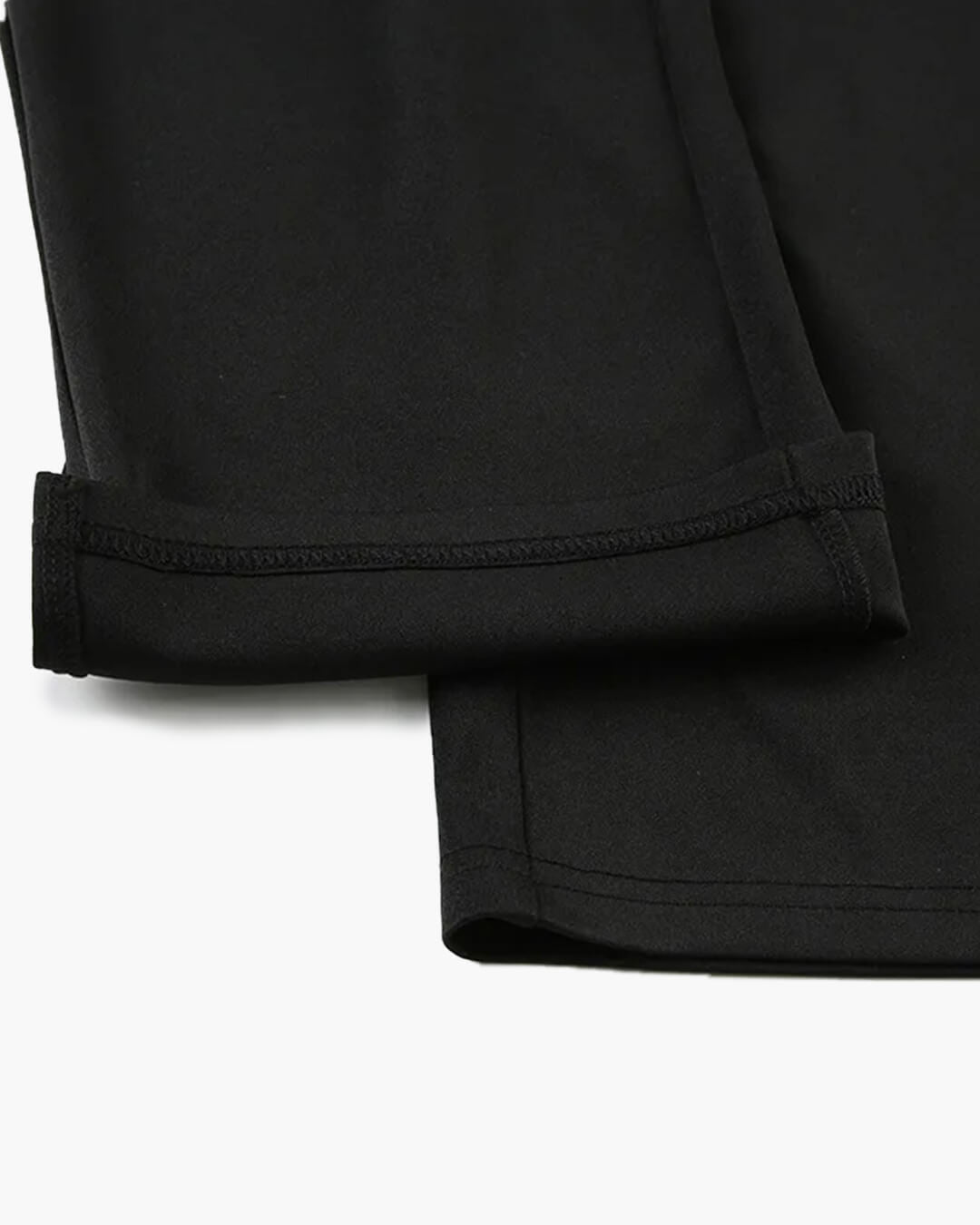 SOKYND Patricia Black Capri Pants BottomsL