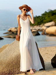 Aelita V-Ausschnitt Rückfreies Trägerkleid